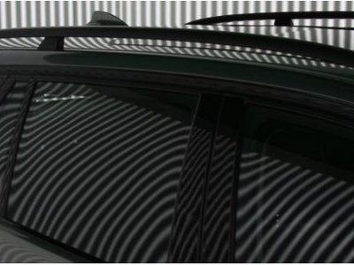 By observing the reflection of a pattern on the vehicle’s surface , even the smallest surface errors can be reliably detected.